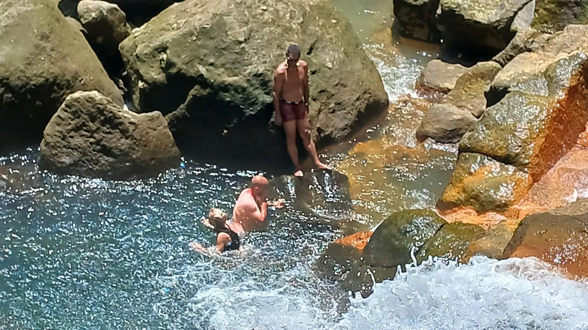 Cozy Vacation Retreat With Free Parking Apartment Roseau Dominica